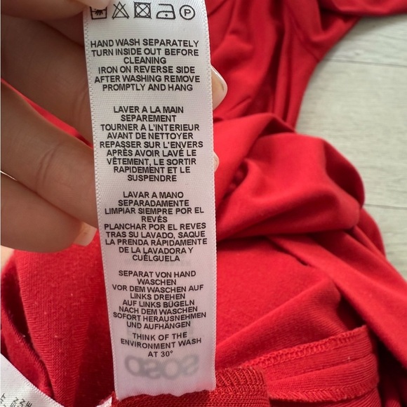 ASOS Red Deep V-neck 3/4 Sleeve Midi Dress - Picture 7 of 12